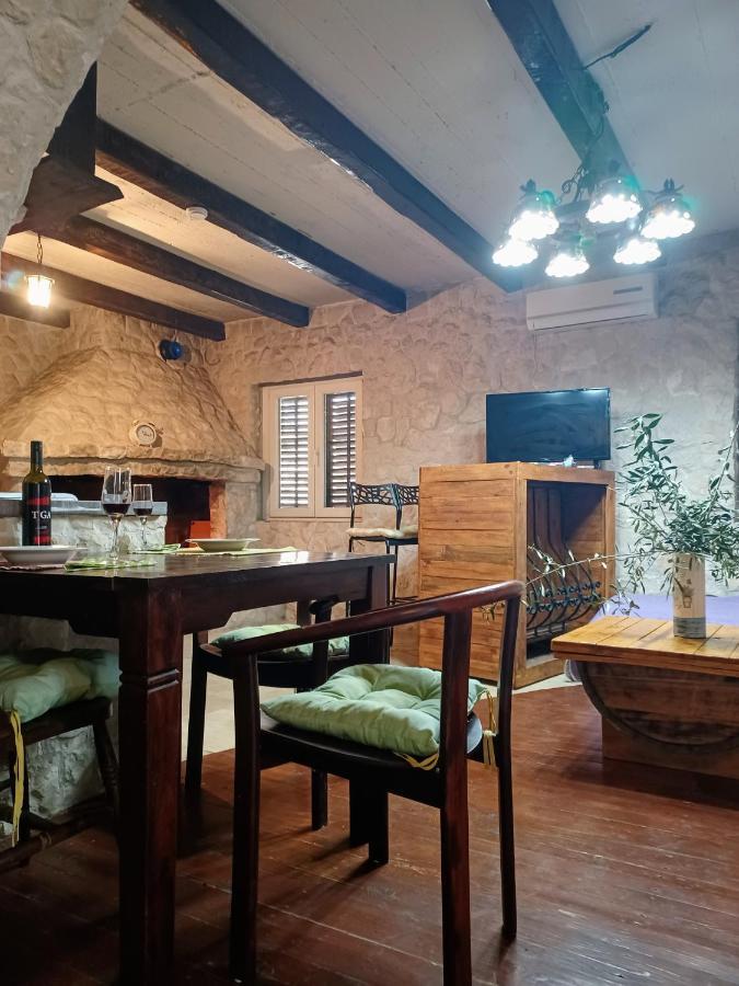 Dalmatia Rustica Comfortable One Bedroom+Fireplace Zadar Ngoại thất bức ảnh